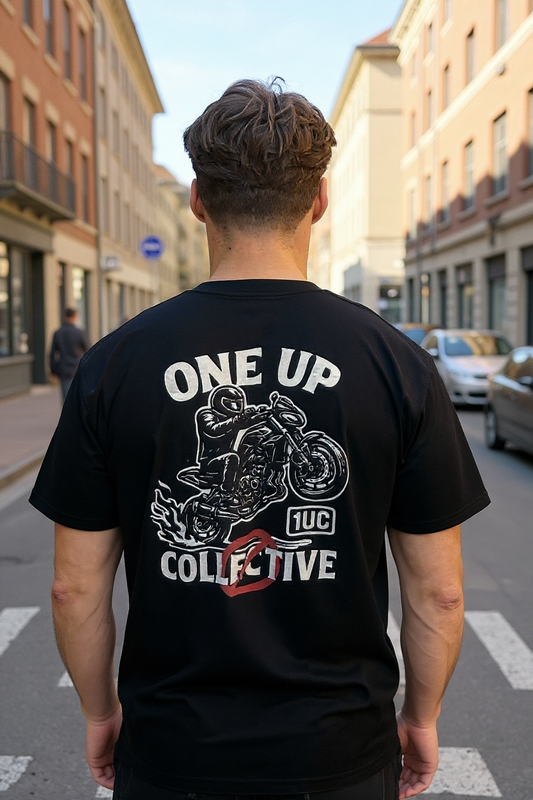 1UC GRAPHIC T SHIRT - BLACK